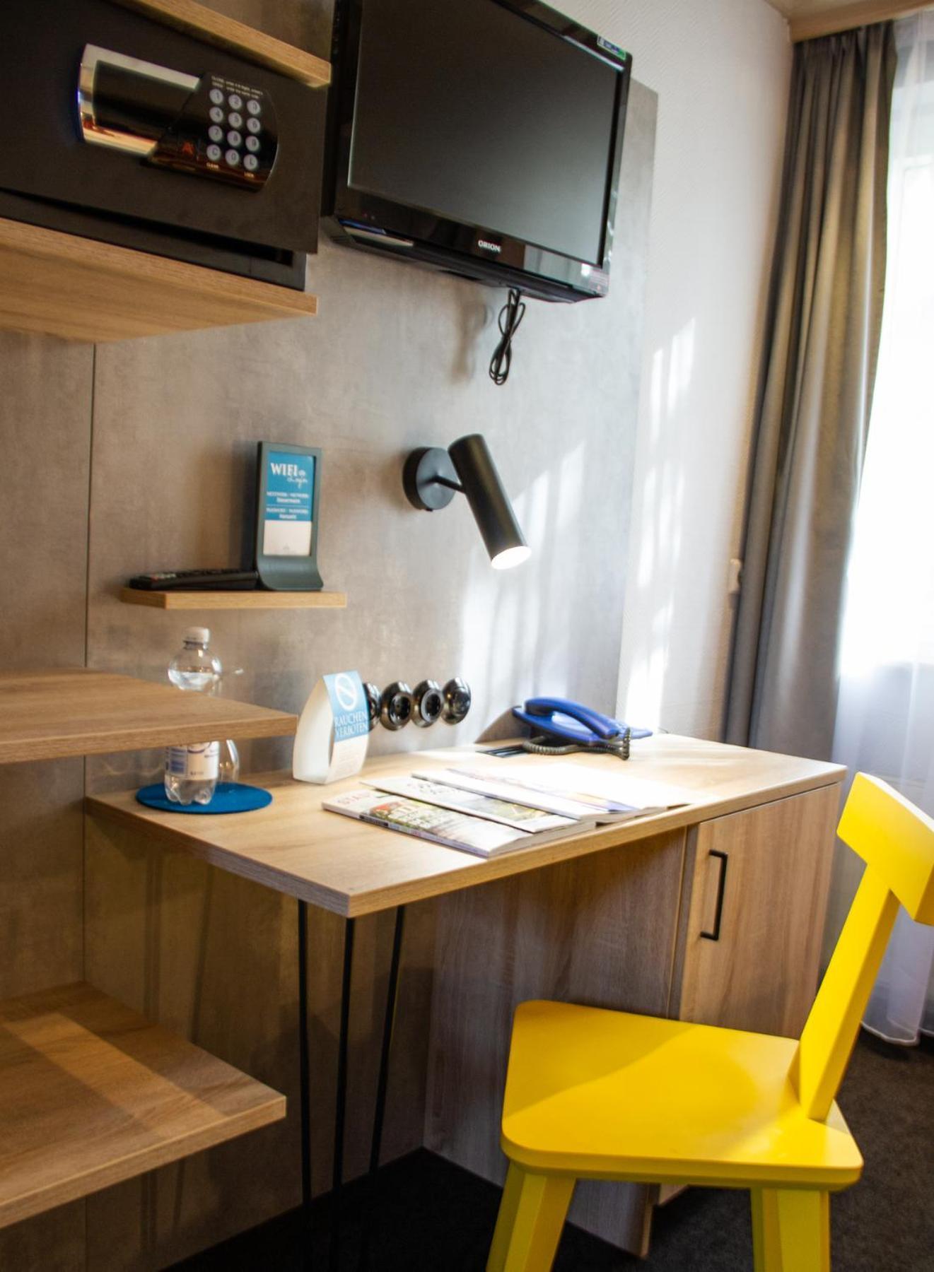 Hotel-Restaurant Steuermann Карлсруе Екстериор снимка
